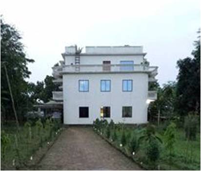 রাজস্থলীতে ডা. রান নিন সোয়ের সুরম্য দ্বিতল পাকা বাড়ী।