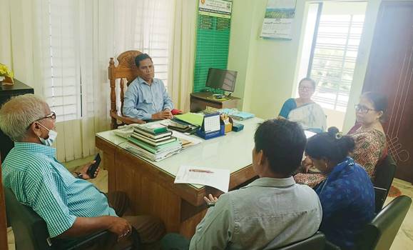 রাঙামাটিতে জেলা প্রাথমিক শিক্ষা কর্মকর্তার সাথে সনাক-টিআইবি’র অ্যাডভোকেসি সভা