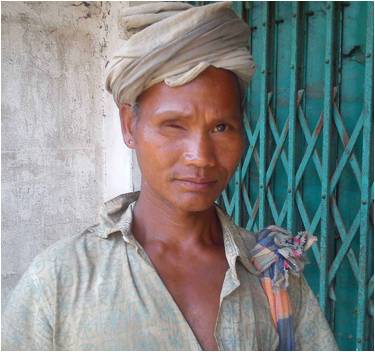 দৃষ্টি প্রতিবন্ধী আদিবাসী রেংনী মুরুং